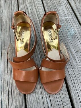Michael Kors Violet Cross Strap Heels Sandals Size 6